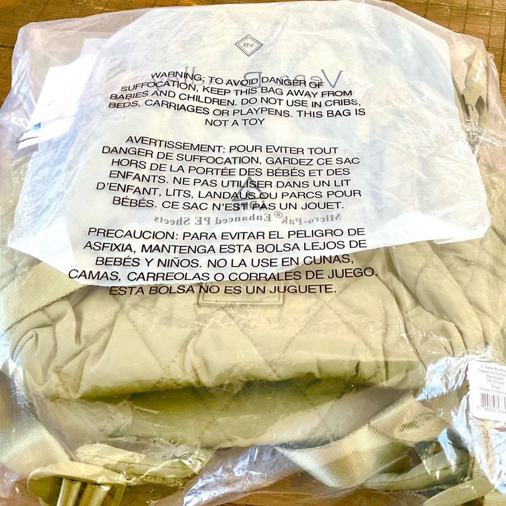 🌸Vera Bradley Ultralight Essential Compact Backpack - Picture 15 of 15